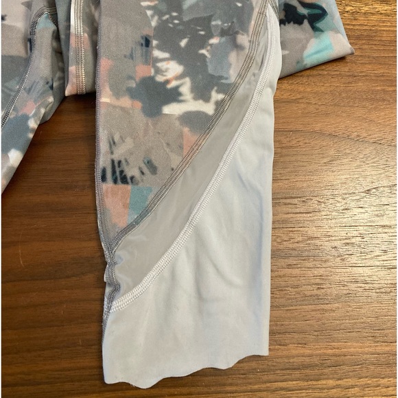 Lululemon Wunder Under Crop High-Rise *Roll Down Scallop Full-On Luxtreme 23" - Picture 8 of 9